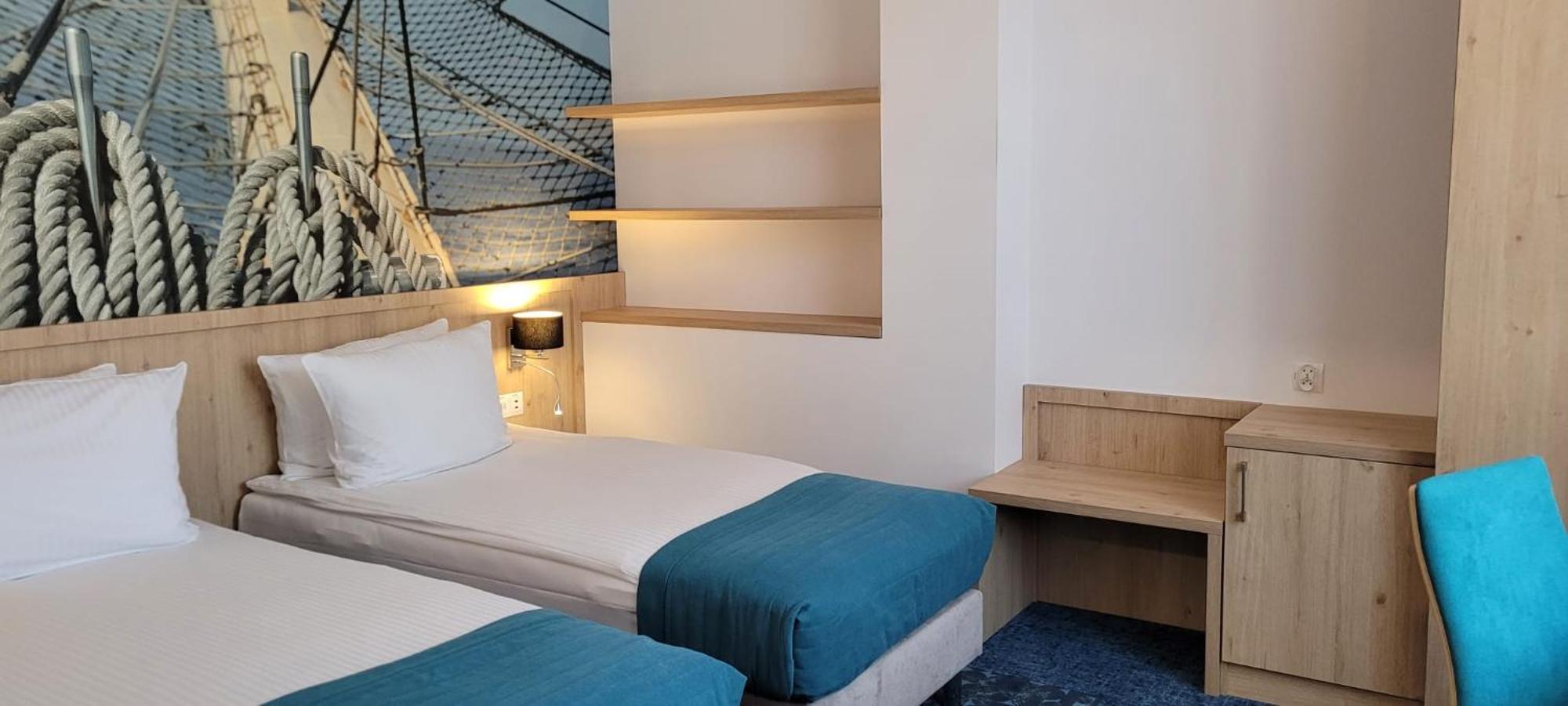 Eureka Hotell 3*