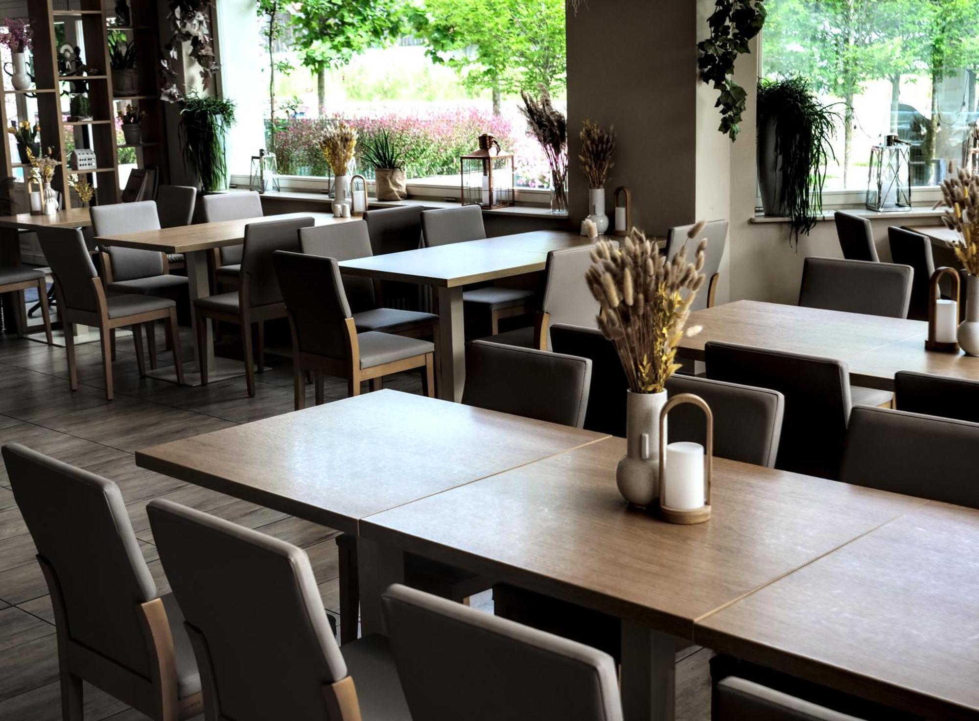 Eureka Hotell 3*