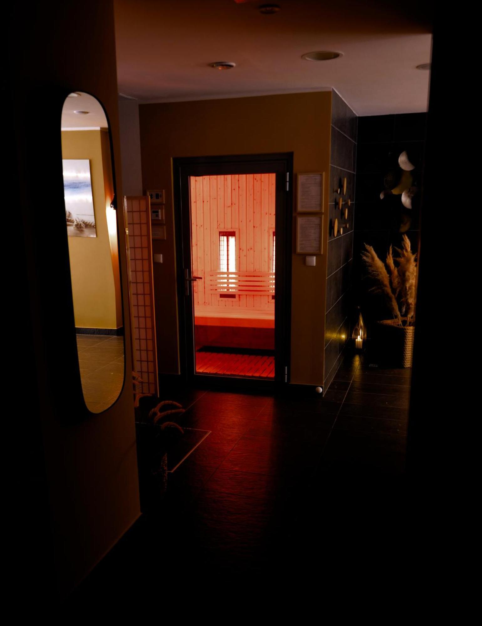 Eureka Hotell 3*